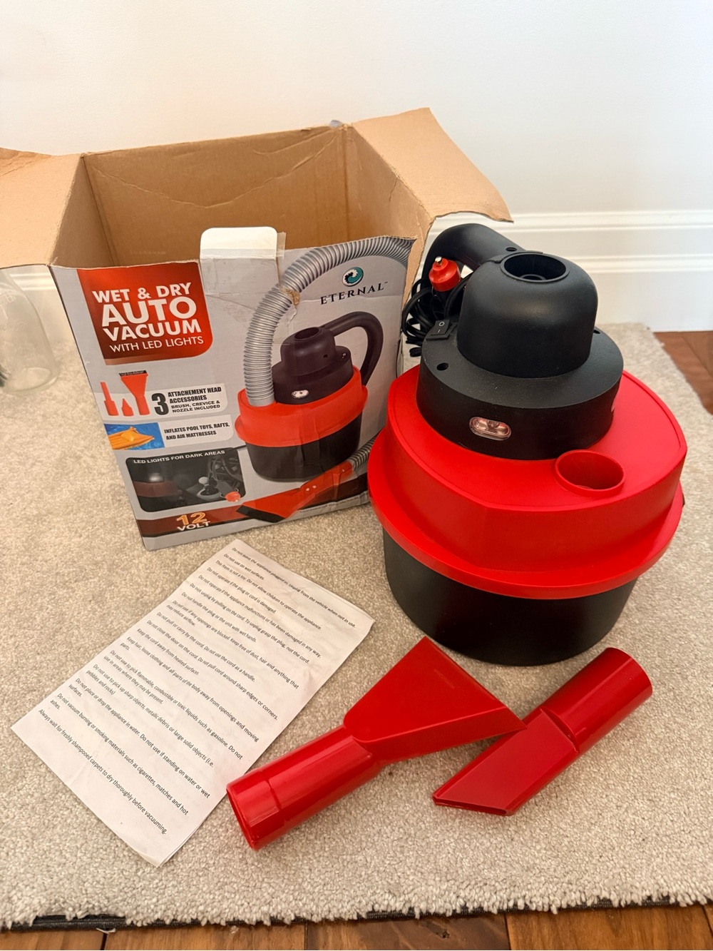 Eterna Compact Wet & Dry Auto Vacuum in Red and Black